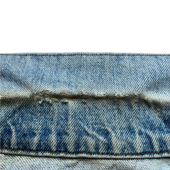 Levi’s Light Blue Denim Vest with Vintage Distressing and Classic Collar 42 L - Picture 6 of 9